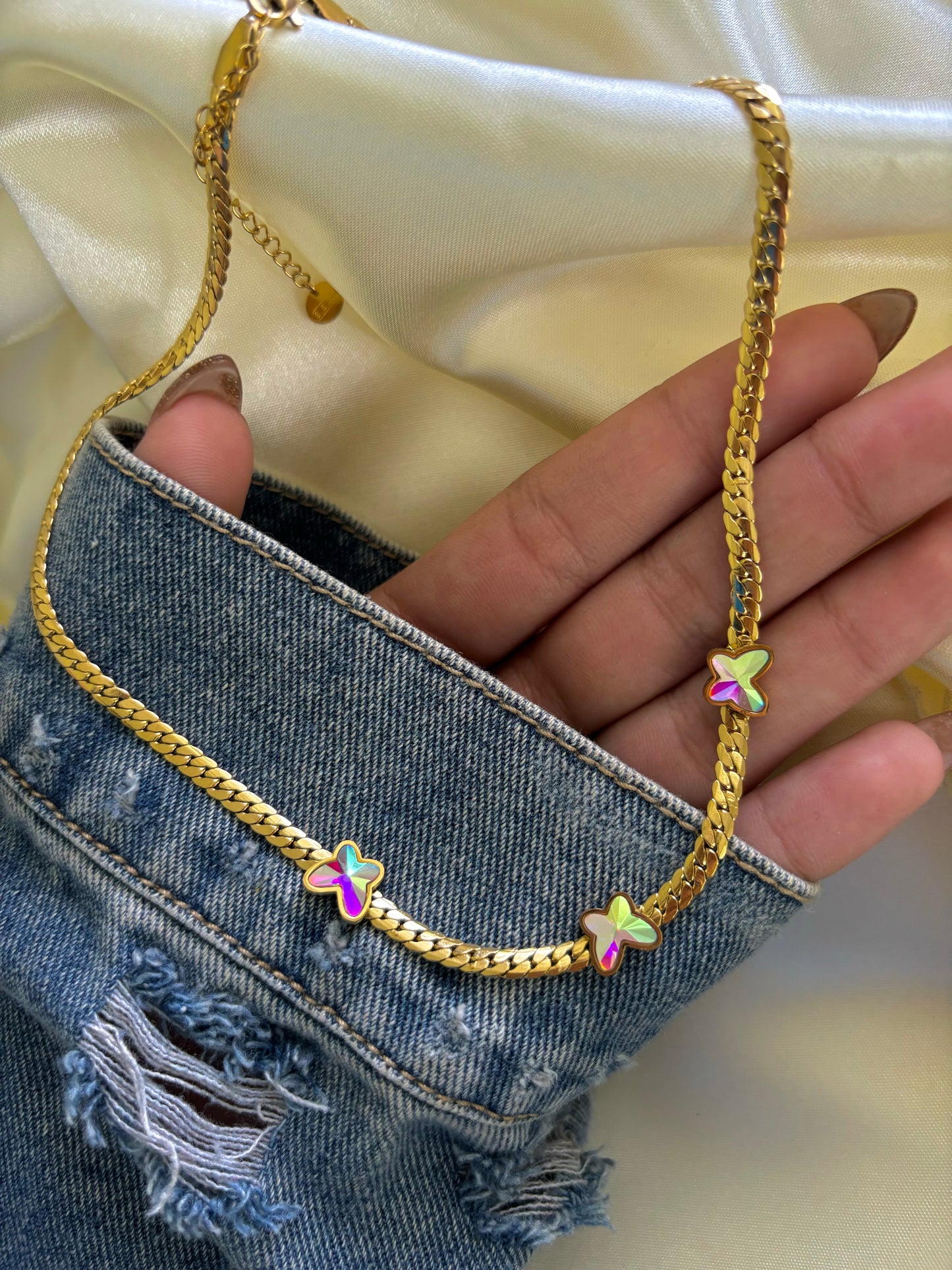 SNAKE BUTTERFLY NECKLACE