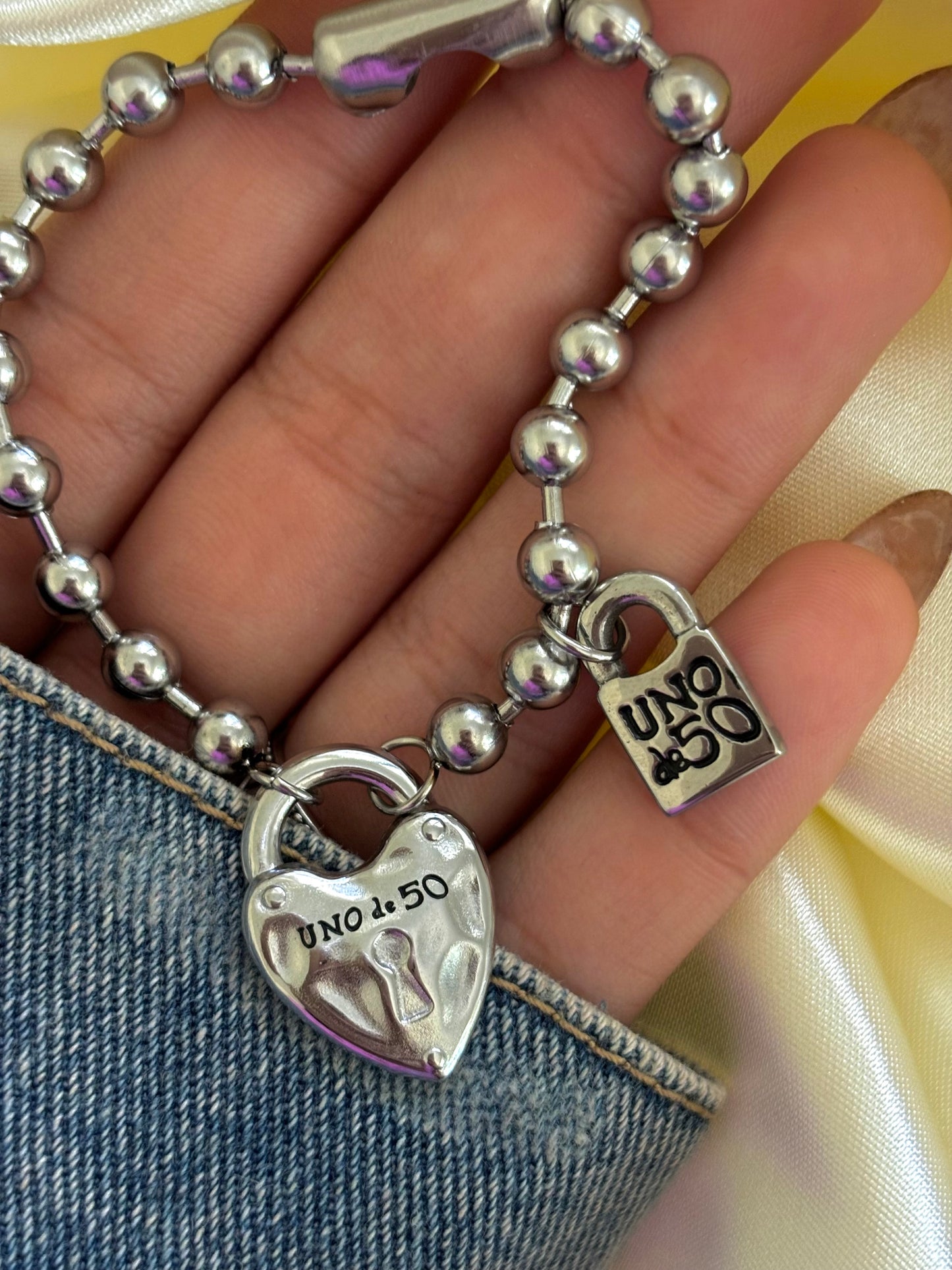 UNO DE 50 BRACELET