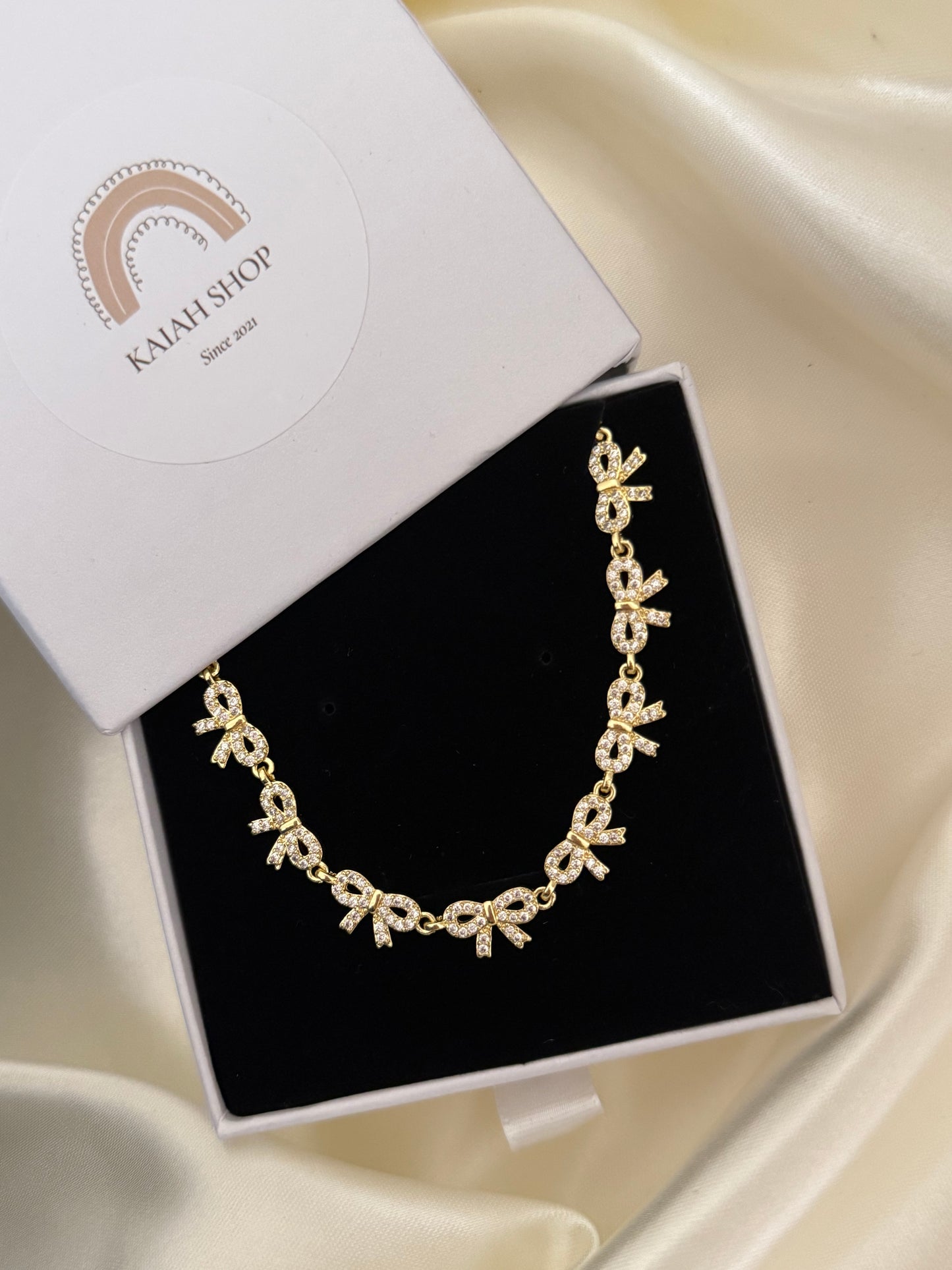BOW DAINTY NECKLACE