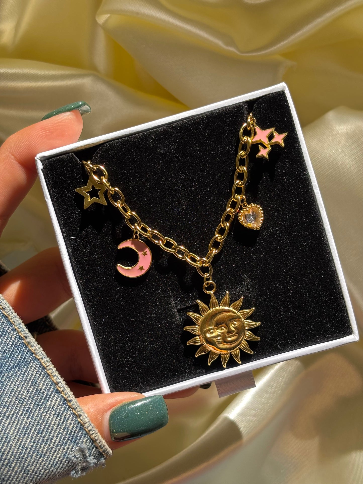 MUCH CHARMS NECKLACE SOLEA