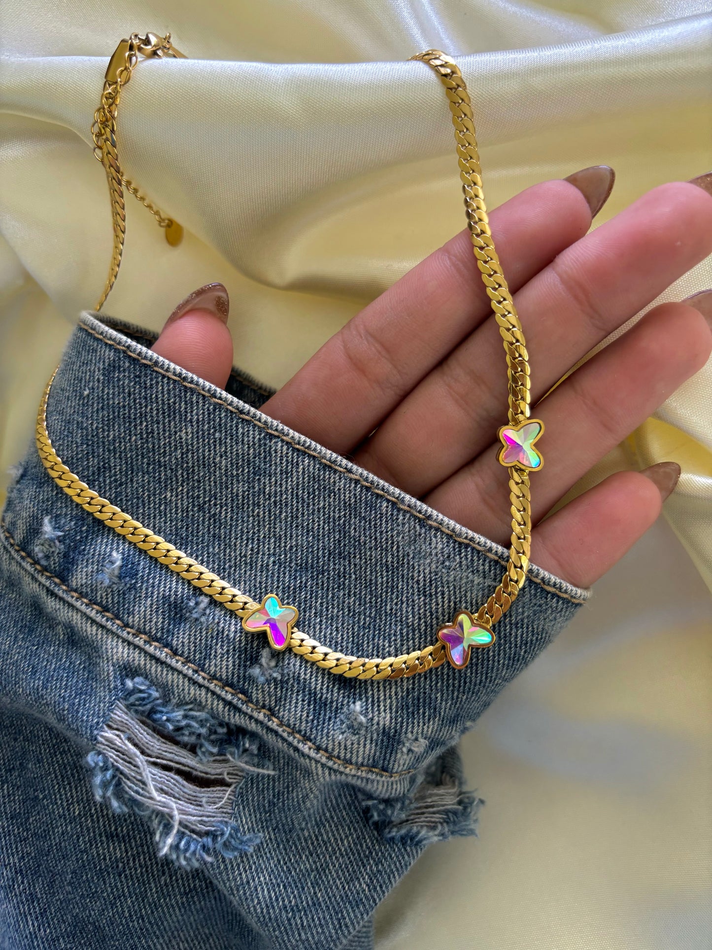 SNAKE BUTTERFLY NECKLACE