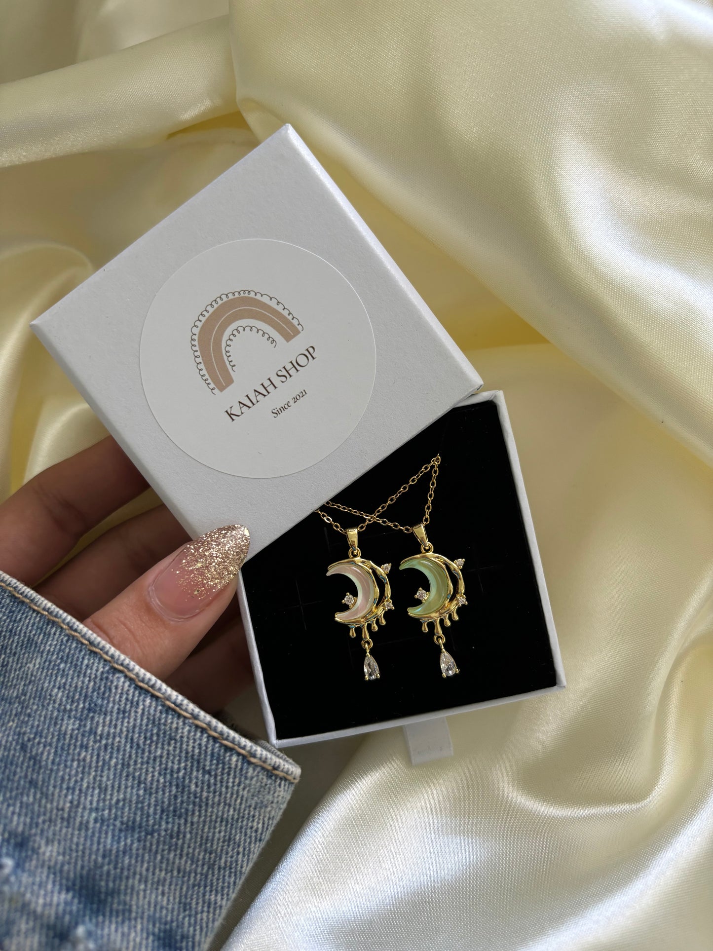 MOON NECKLACE TORNASOL