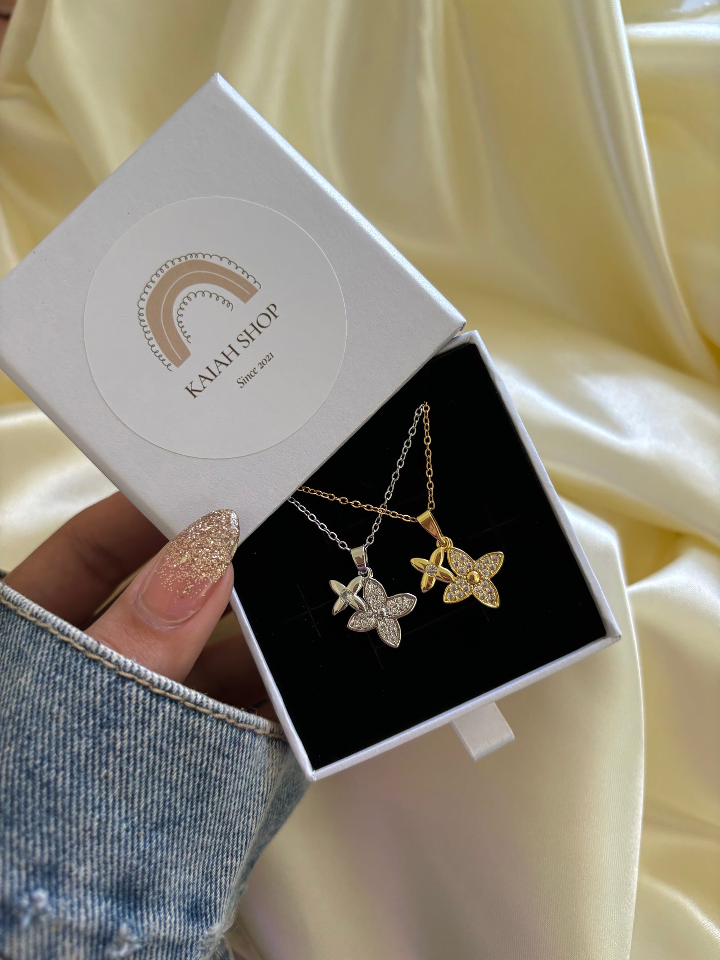 LOU V NECKLACE SILVER & GOLD