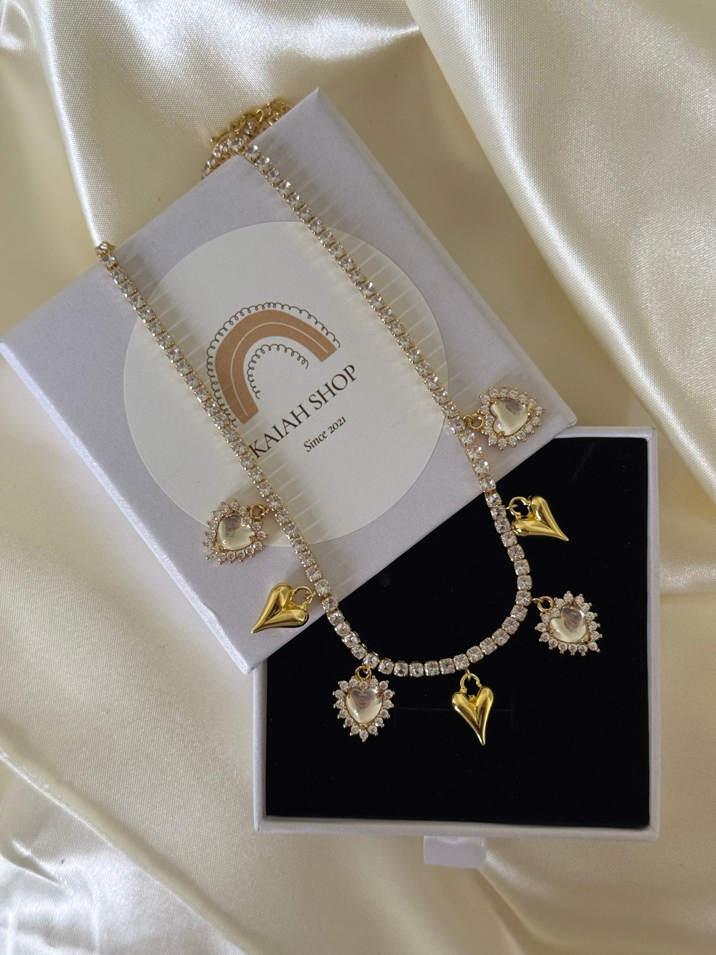 DAINTY MUCH CHARM NECKLAXE