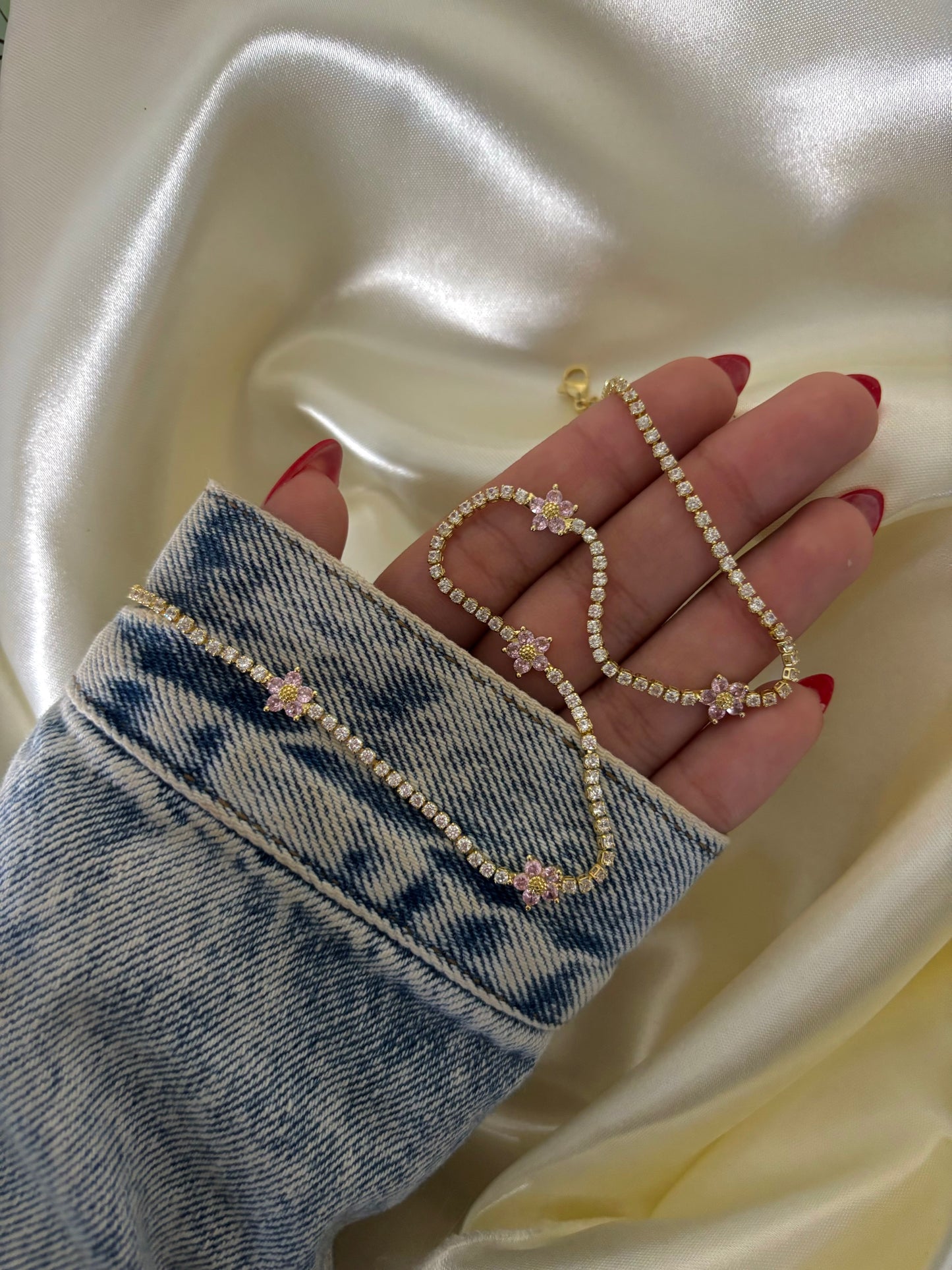 FLORENCIA LIGHT PINK NECKLACE