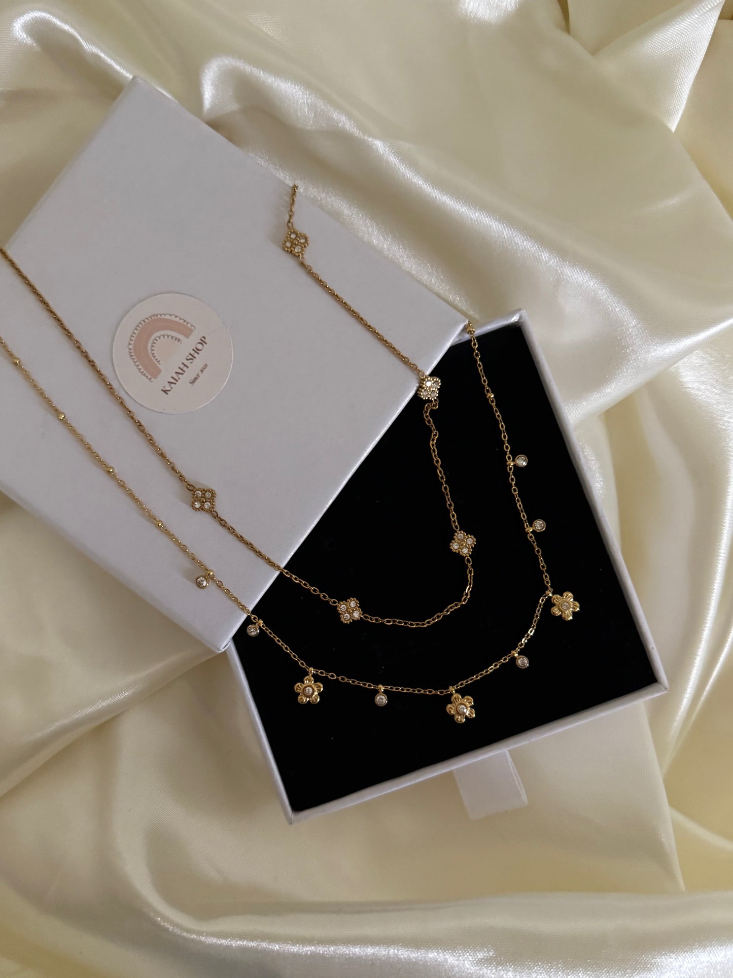 SIMPLE FLOWER & TREVOL NECKLACE