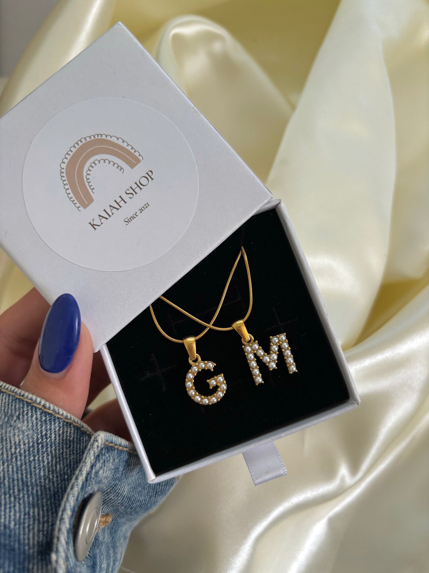 PEARL SNAKE LETTER