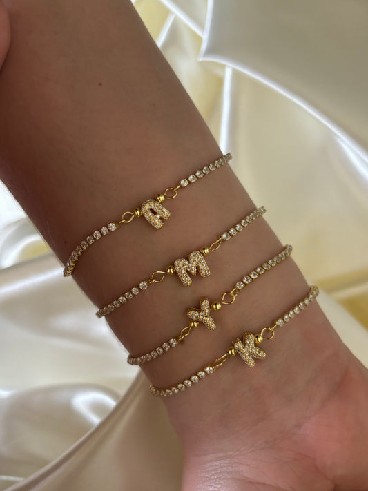 INITIAL DAINTY BRACELET