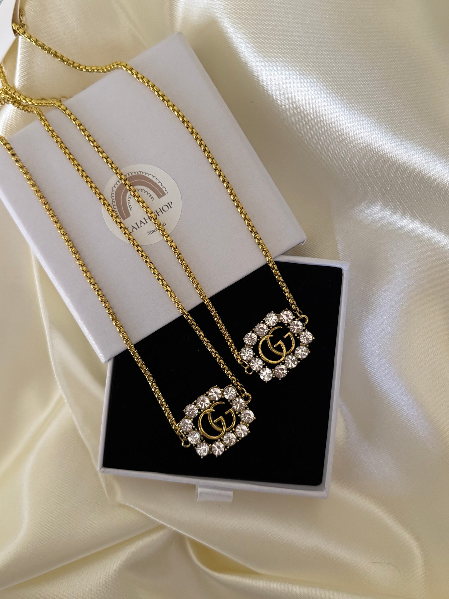 GG NECKLACE