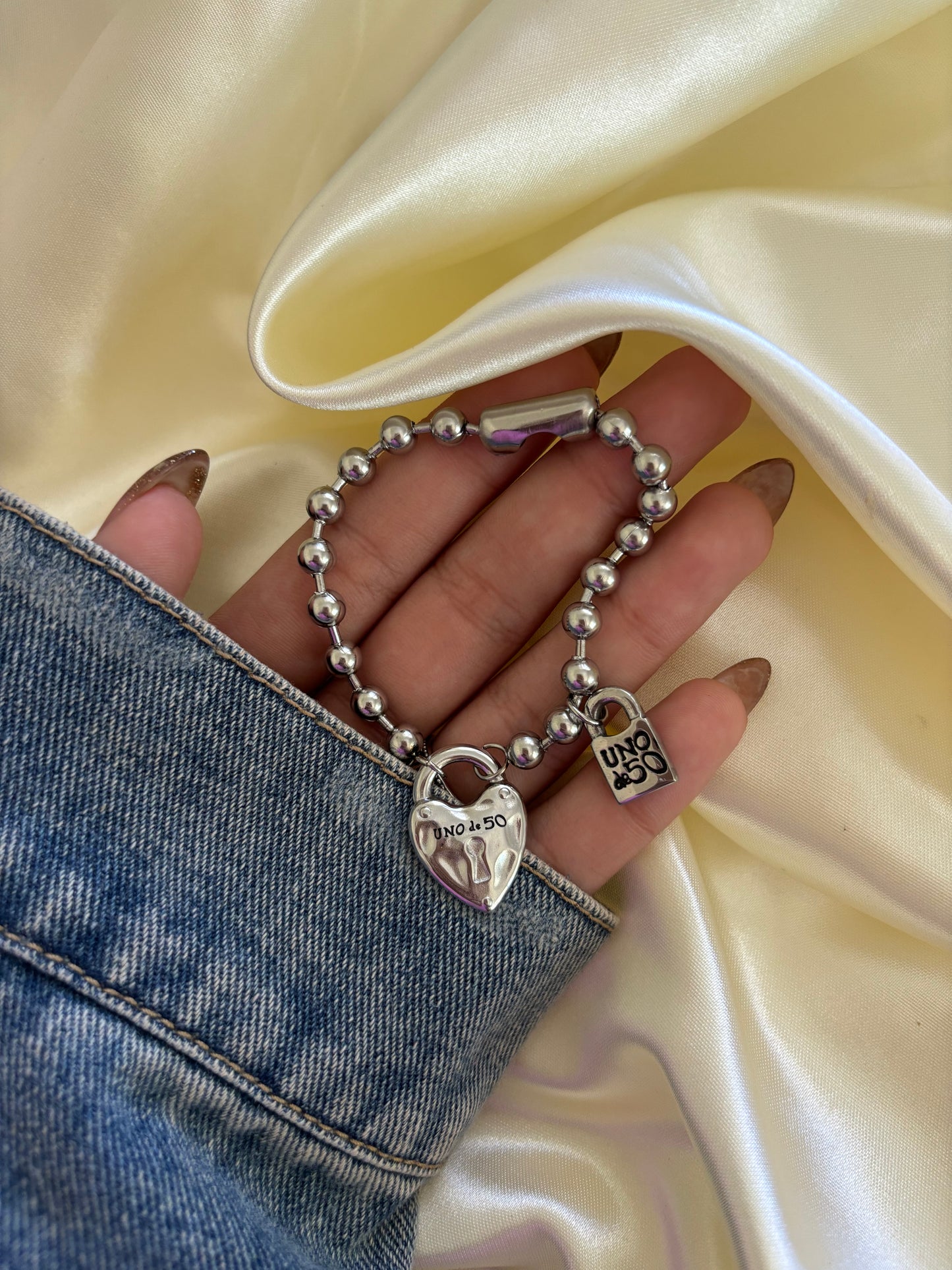 UNO DE 50 BRACELET