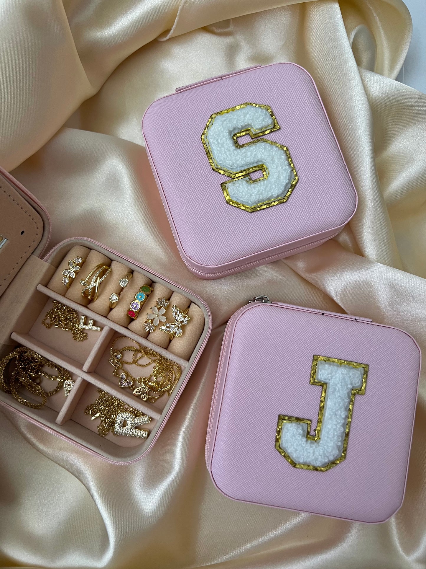 JEWERLY CASE