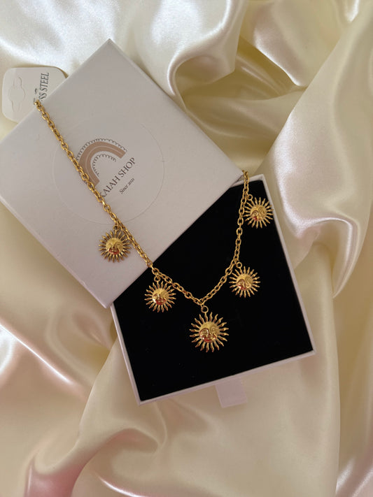 MUCH SOLEI NECKLACE