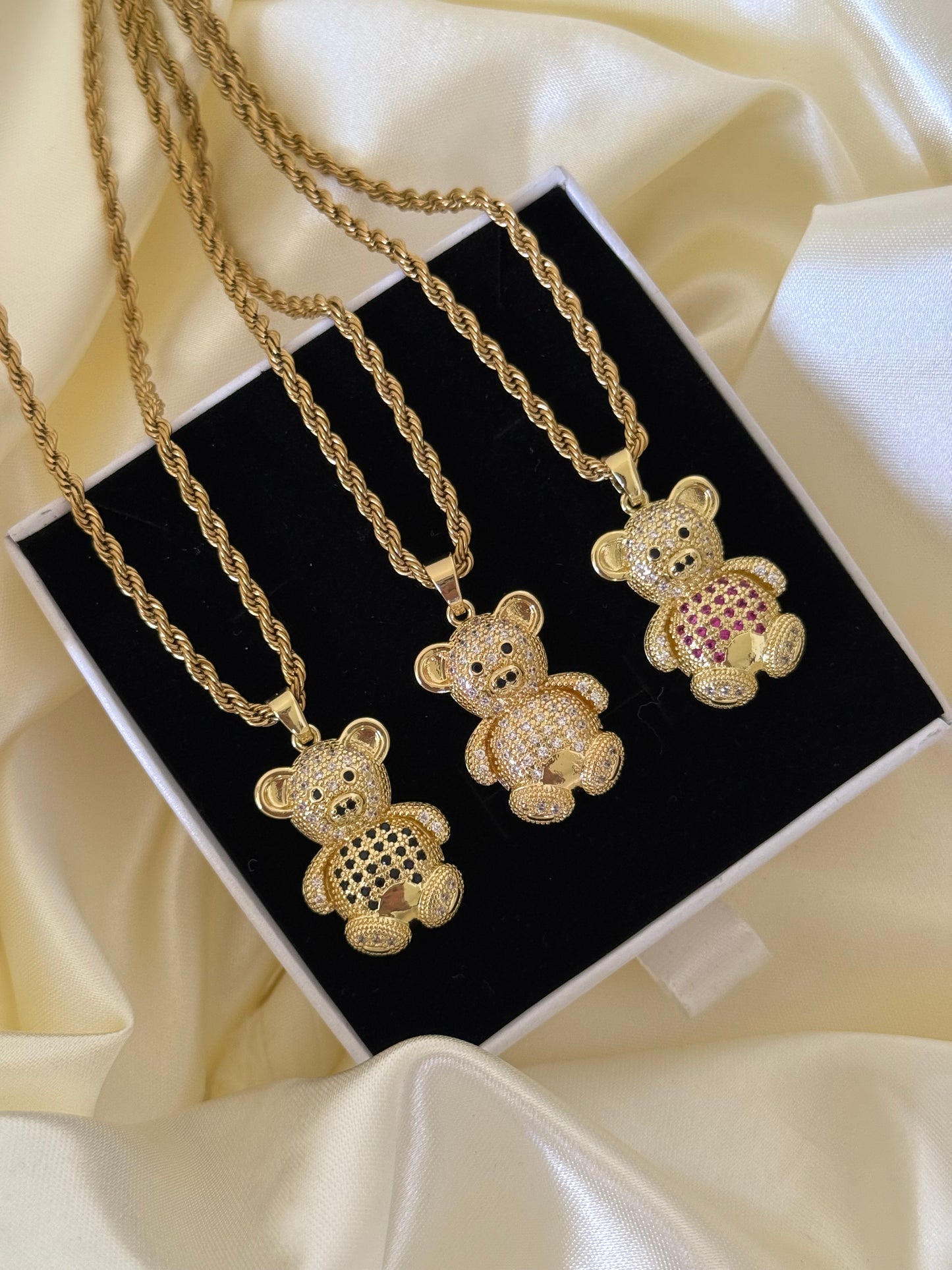 BEAR NECKLACE